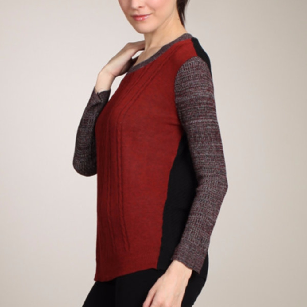 M.RENA Sweater - Picture 3 of 5
